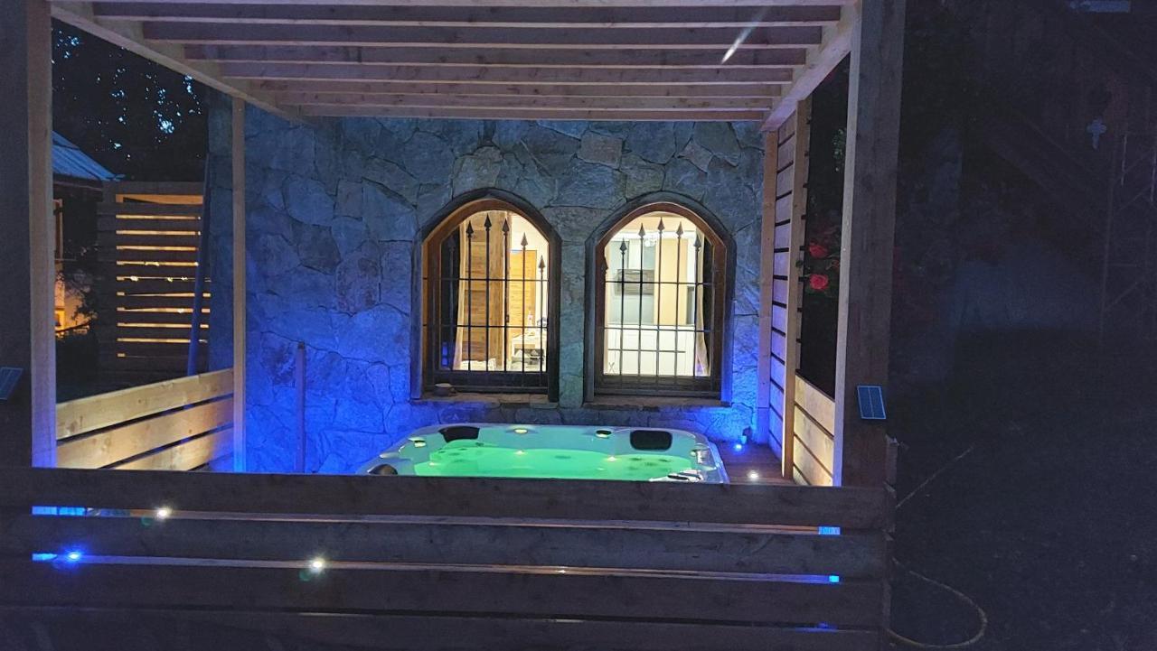 Chalet Serre Cambeou Piscine&Spa サン・シャフレ エクステリア 写真